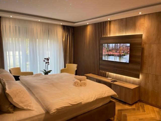 Perla Lux Apartmani Indija Экстерьер фото