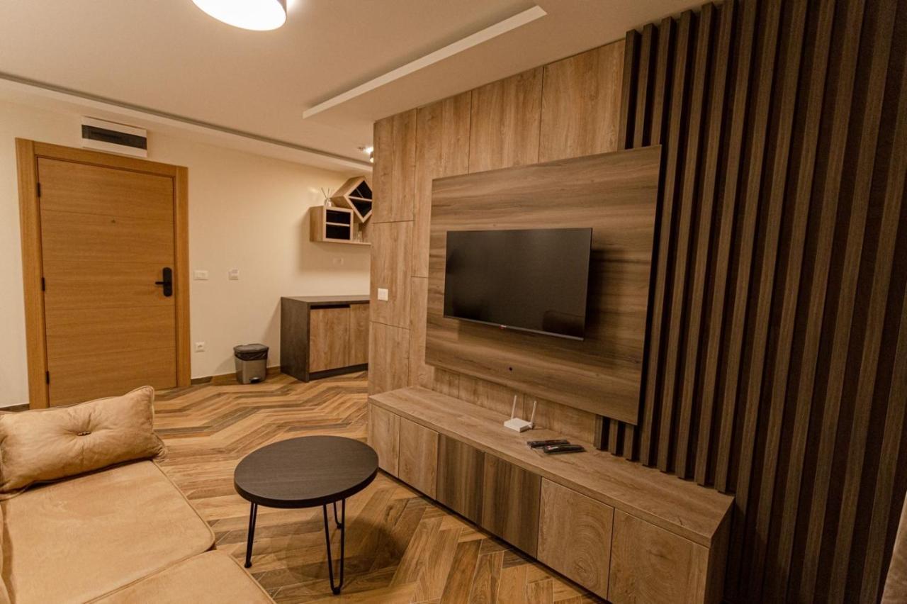 Perla Lux Apartmani Indija Экстерьер фото